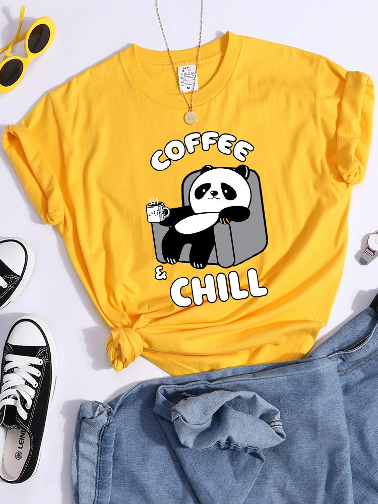 Camisetas de mujer Coffee And Chill Kawaii Panda